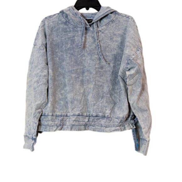 Blanknyc Womens Size M Light Blue Long Sleeve Pullover Denim Hooded Sweatshirt - Picture 1 of 11